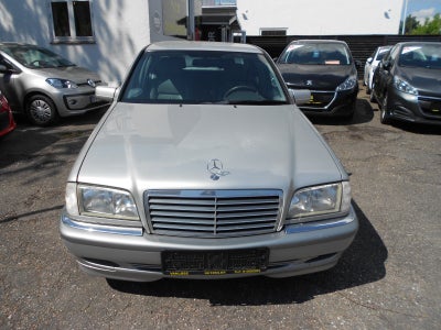 Mercedes C240 2,4 Elegance 4d