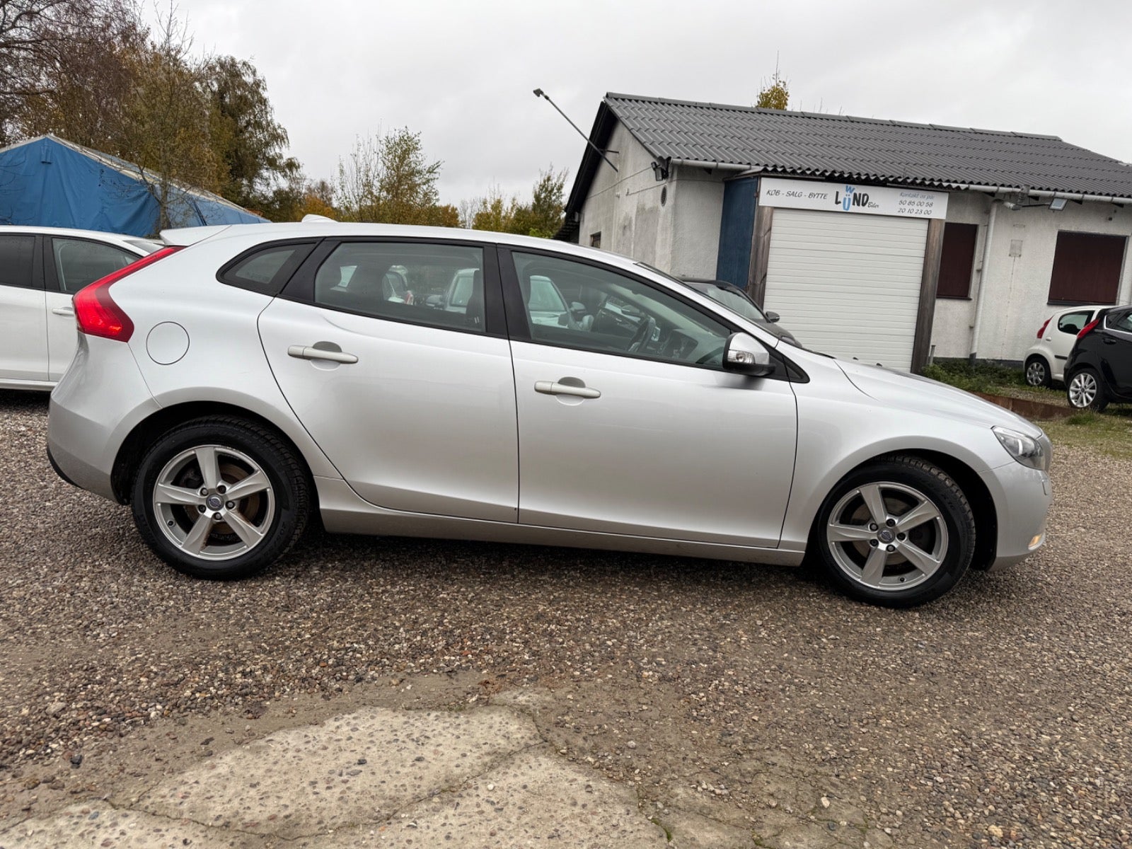 Volvo V40 2014