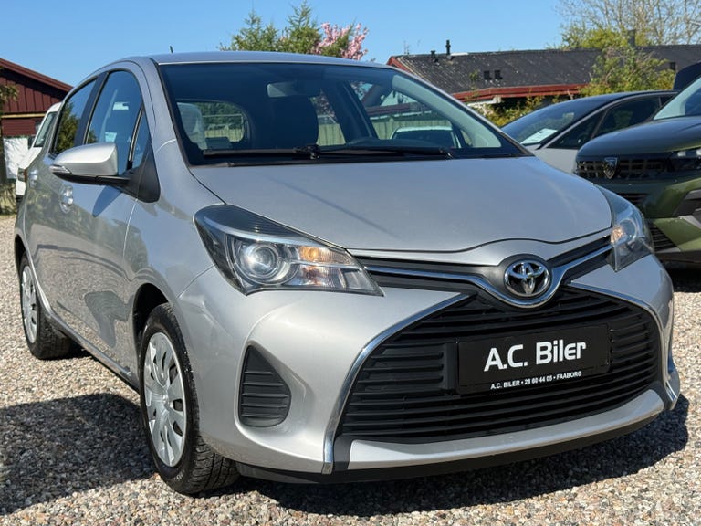 Toyota Yaris VVT-i T2