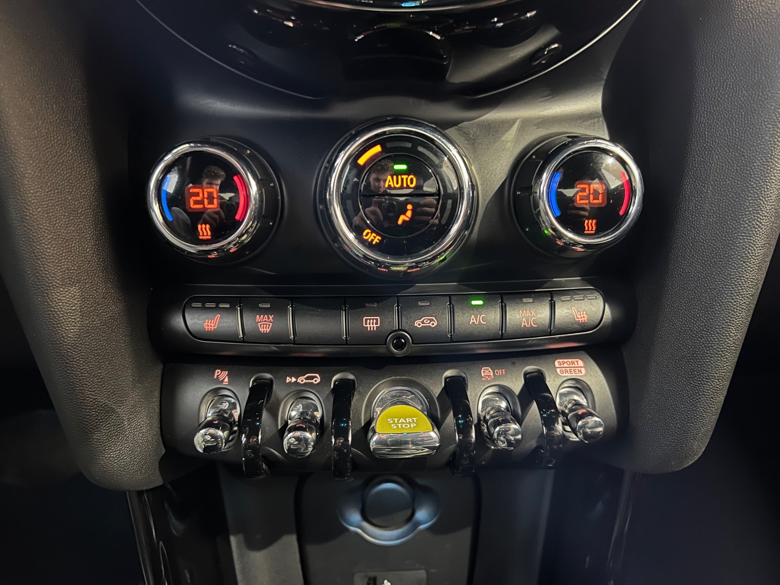 MINI Cooper SE Yours Trim