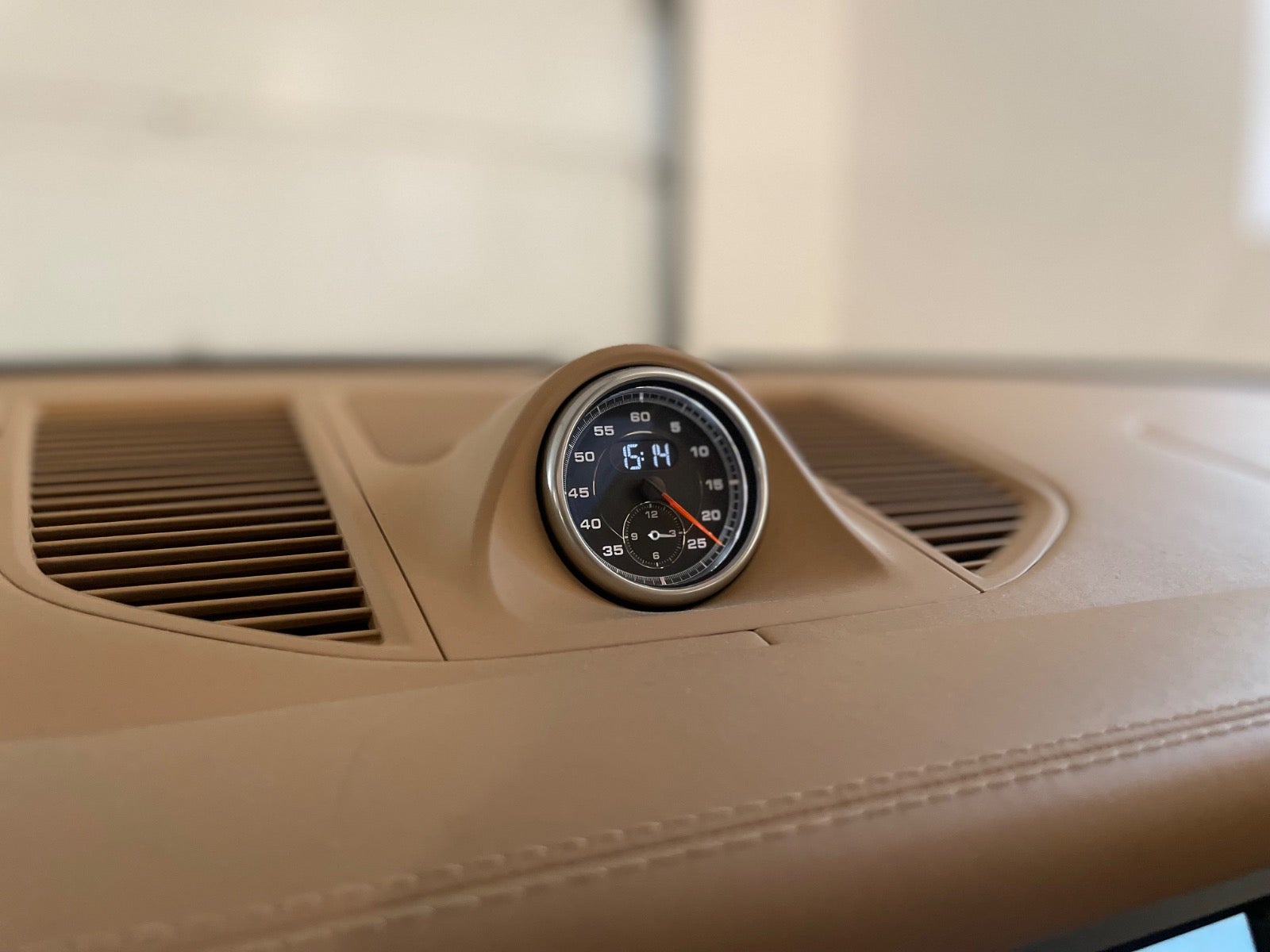 Porsche – Macan Turbo