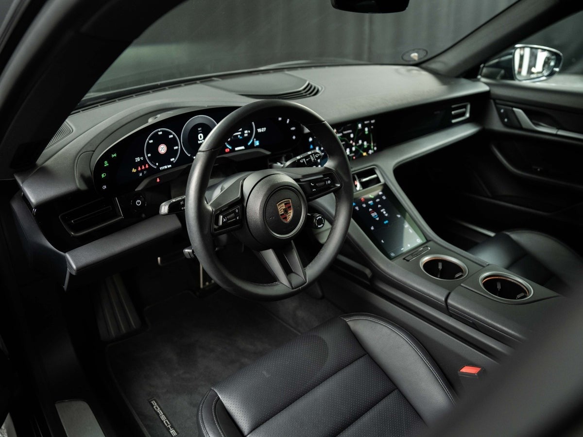 Gallery image 12 of 18