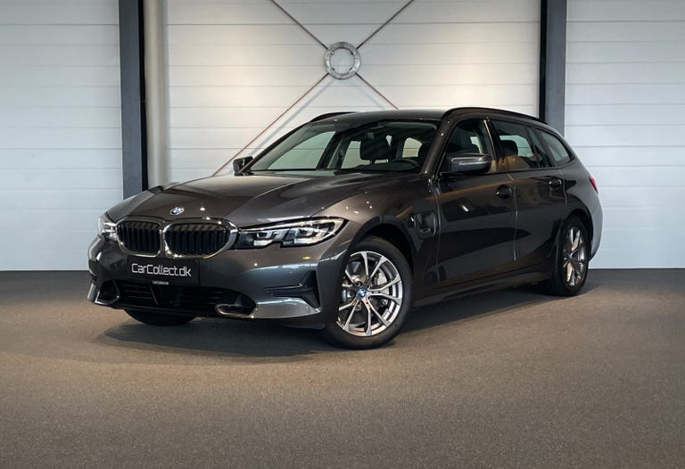 BMW 330e Touring Sport Line aut.