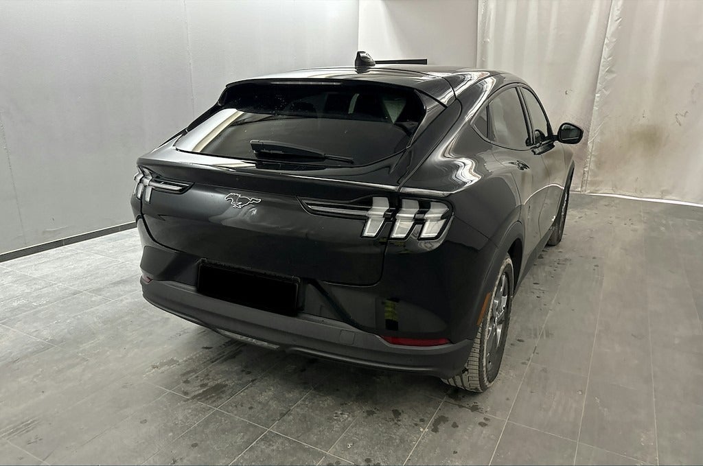 Ford Mustang Mach-E Standard Range