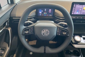 MG MG4 Luxury