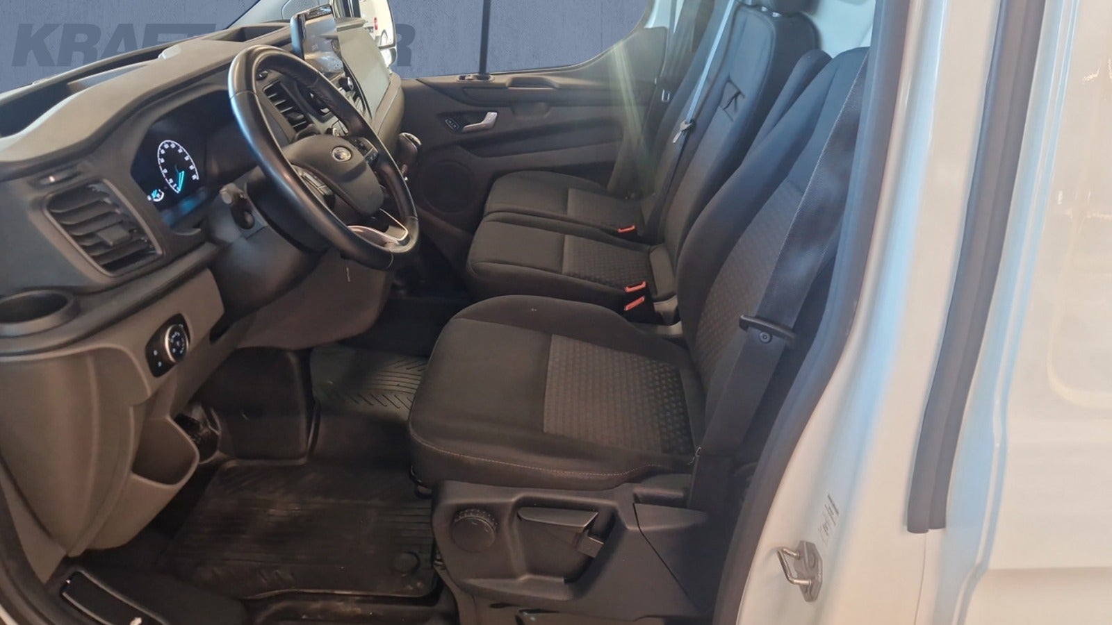 Billede af Ford Transit Custom 300L 2,0 TDCi 130 Trend
