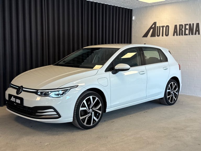 VW Golf VIII eHybrid DSG
