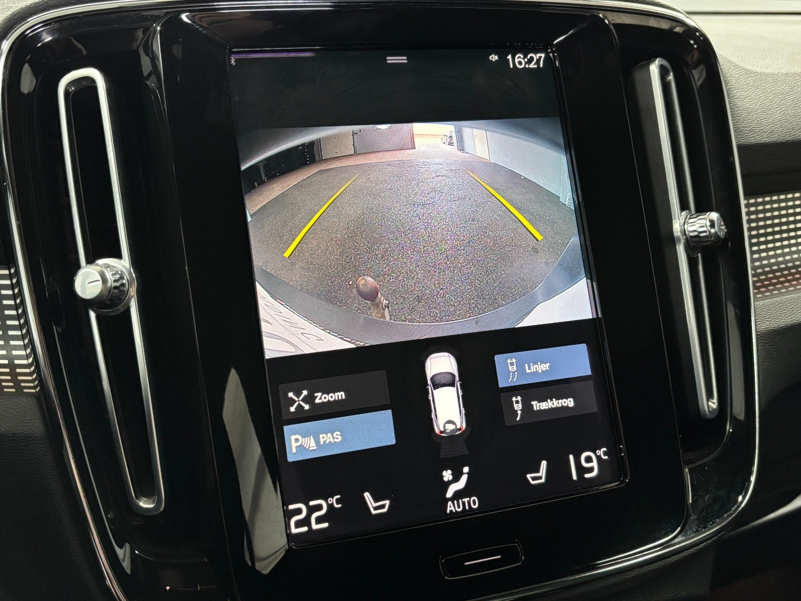Billede af Volvo XC40 1,5 T5 ReCharge R-Design aut.