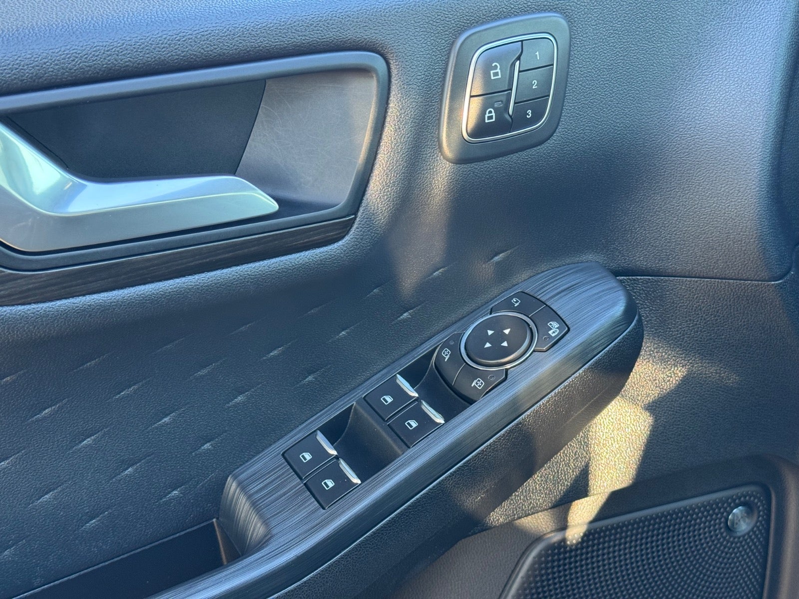 Billede af Ford Kuga 2,5 PHEV Vignale CVT