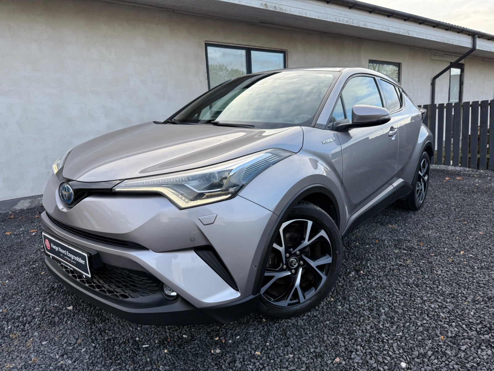 Toyota C-HR Hybrid Premium Selected CVT