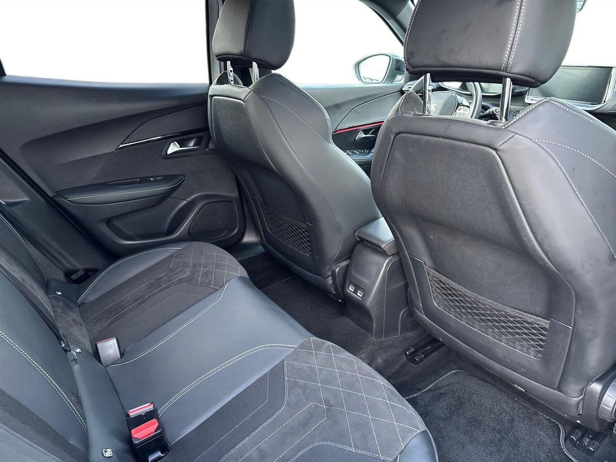 Peugeot e-2008 GT Sky billede 12