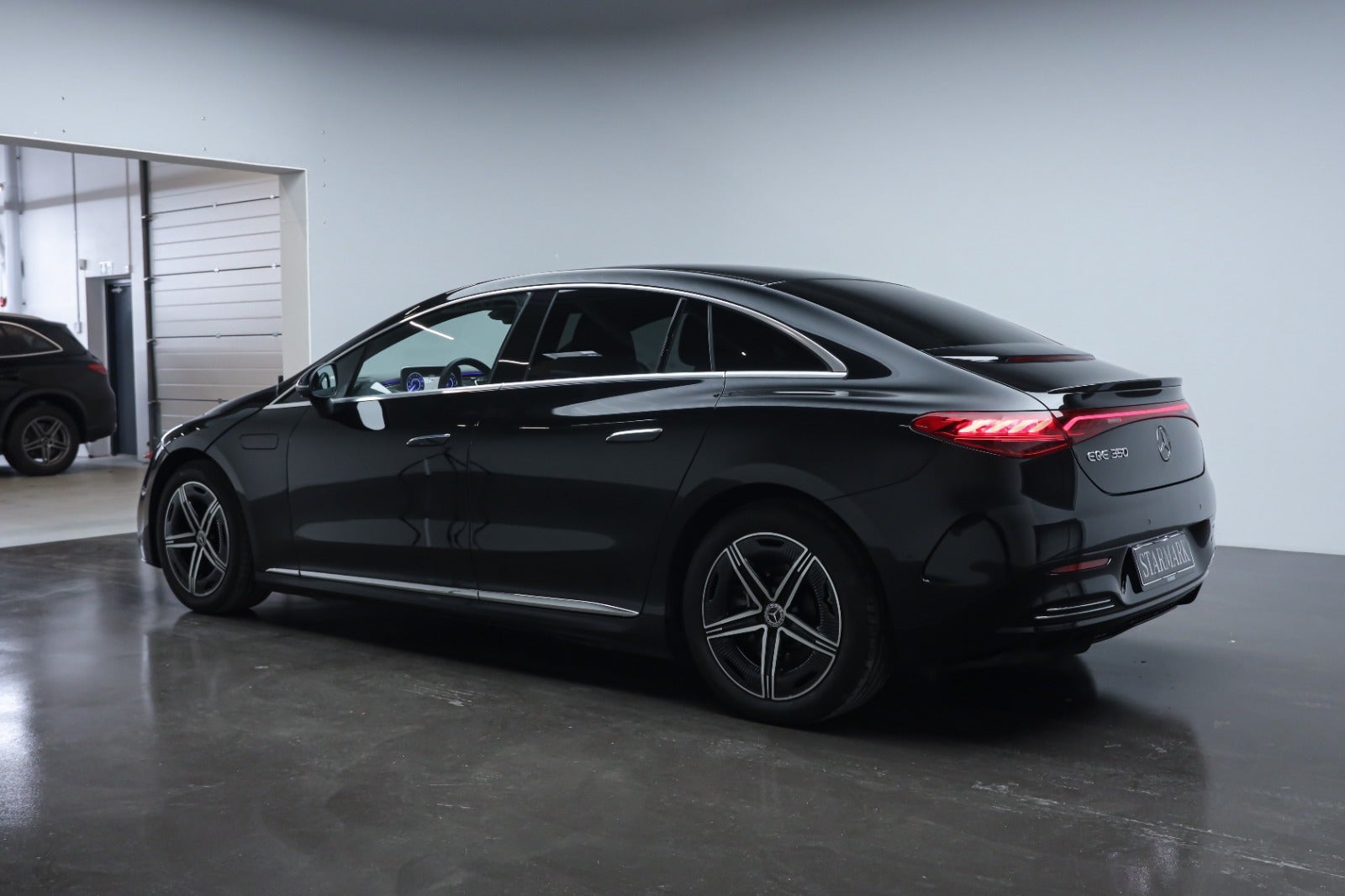 Mercedes-Benz EQE 350 (3/8)