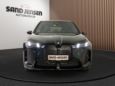 BMW iX xDrive45 M-Sport