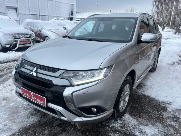 Mitsubishi Outlander PHEV Inform+ CVT 4WD