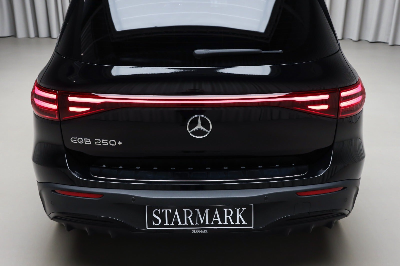 Mercedes-Benz EQB 250+