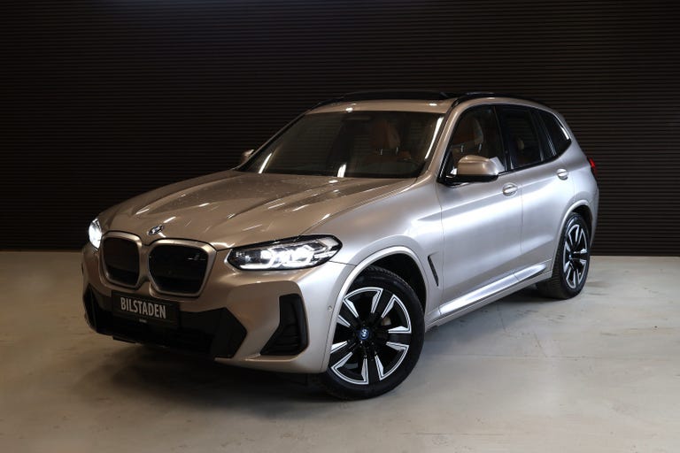 BMW iX3 Charged M-Sport