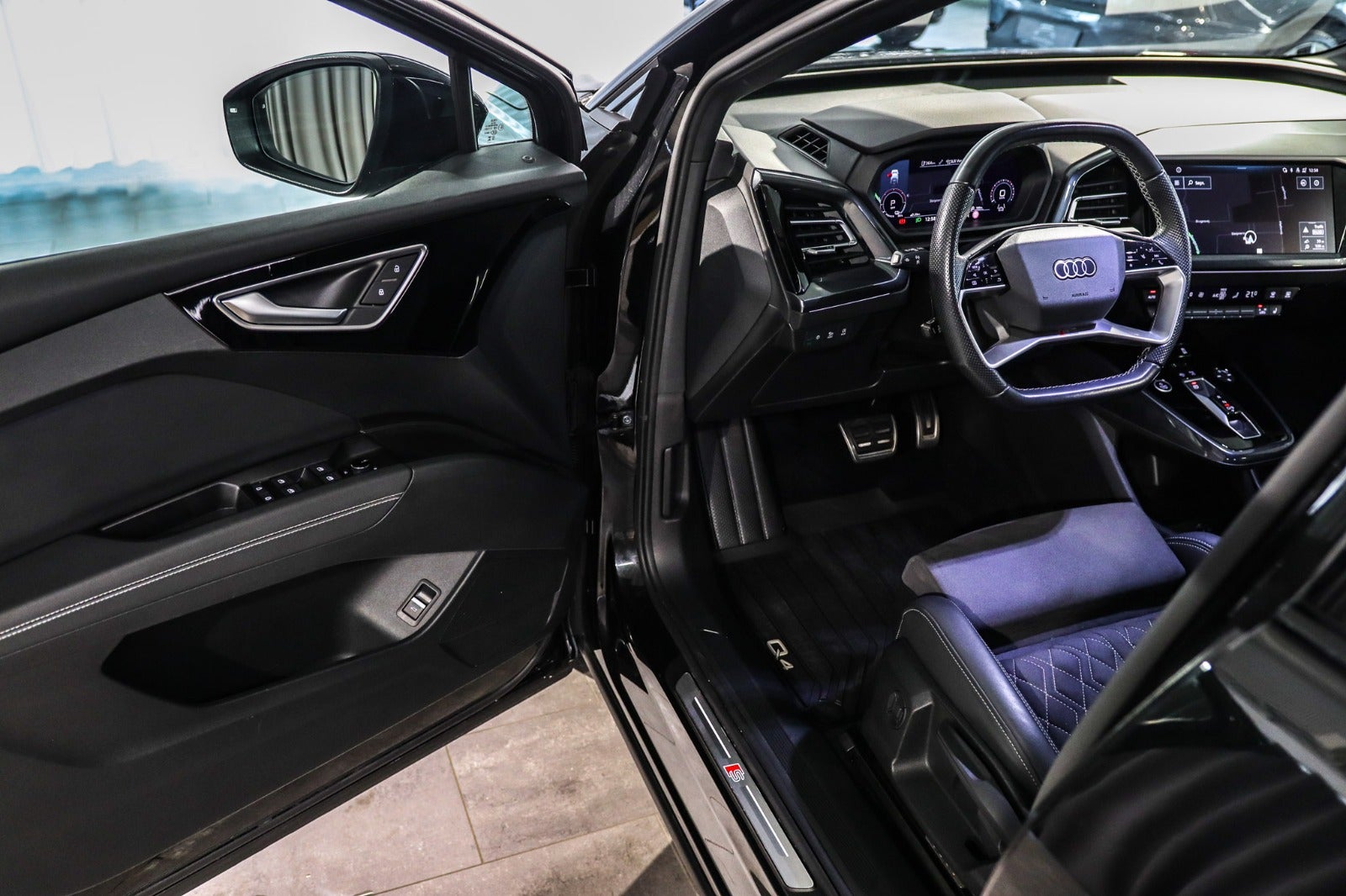 Billede af Audi Q4 e-tron 45 S-line Sportback quattro