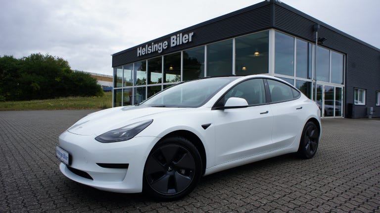 Tesla Model 3 Standard Range+ RWD