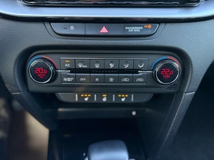 Kia XCeed PHEV Upgrade Intro DCT
