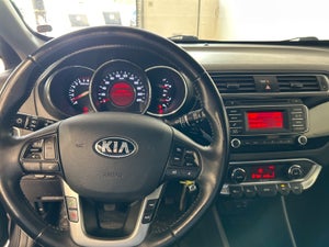 Kia Rio CVVT Attraction
