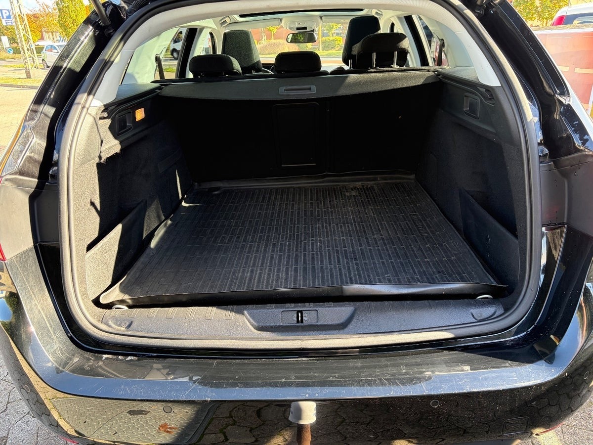 Peugeot 308 BlueHDi 120 Style Sky SW