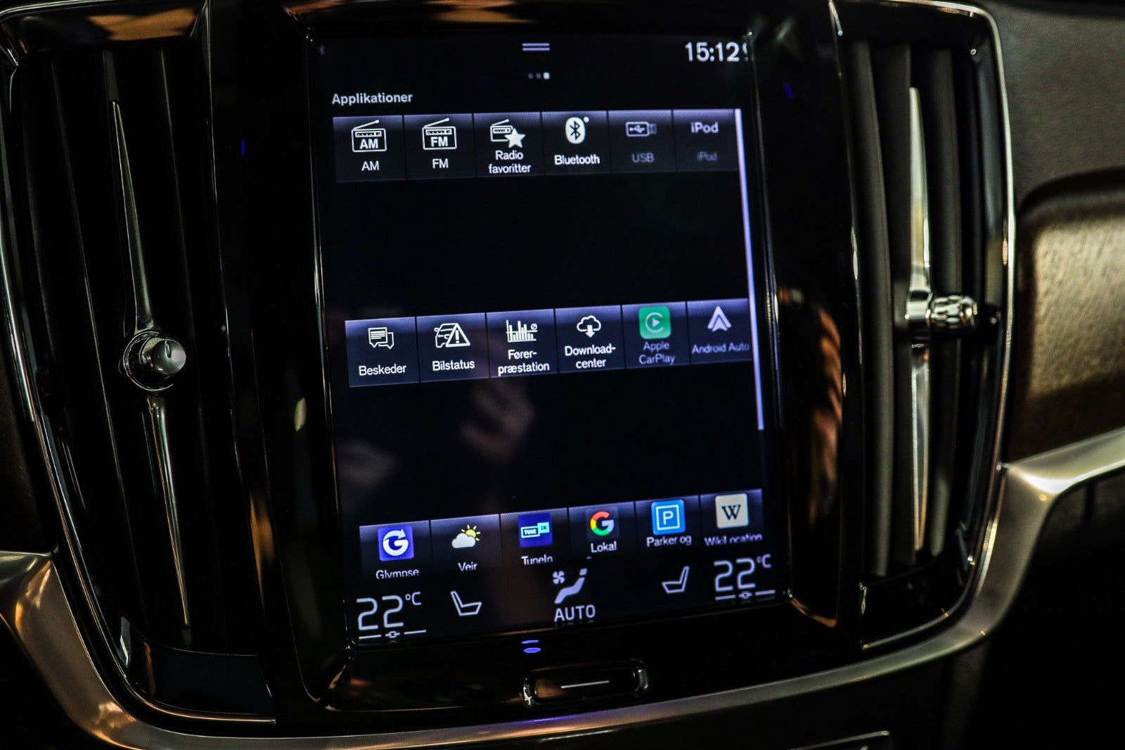 Billede af Volvo V90 CC 2,0 D4 190 Momentum aut. AWD