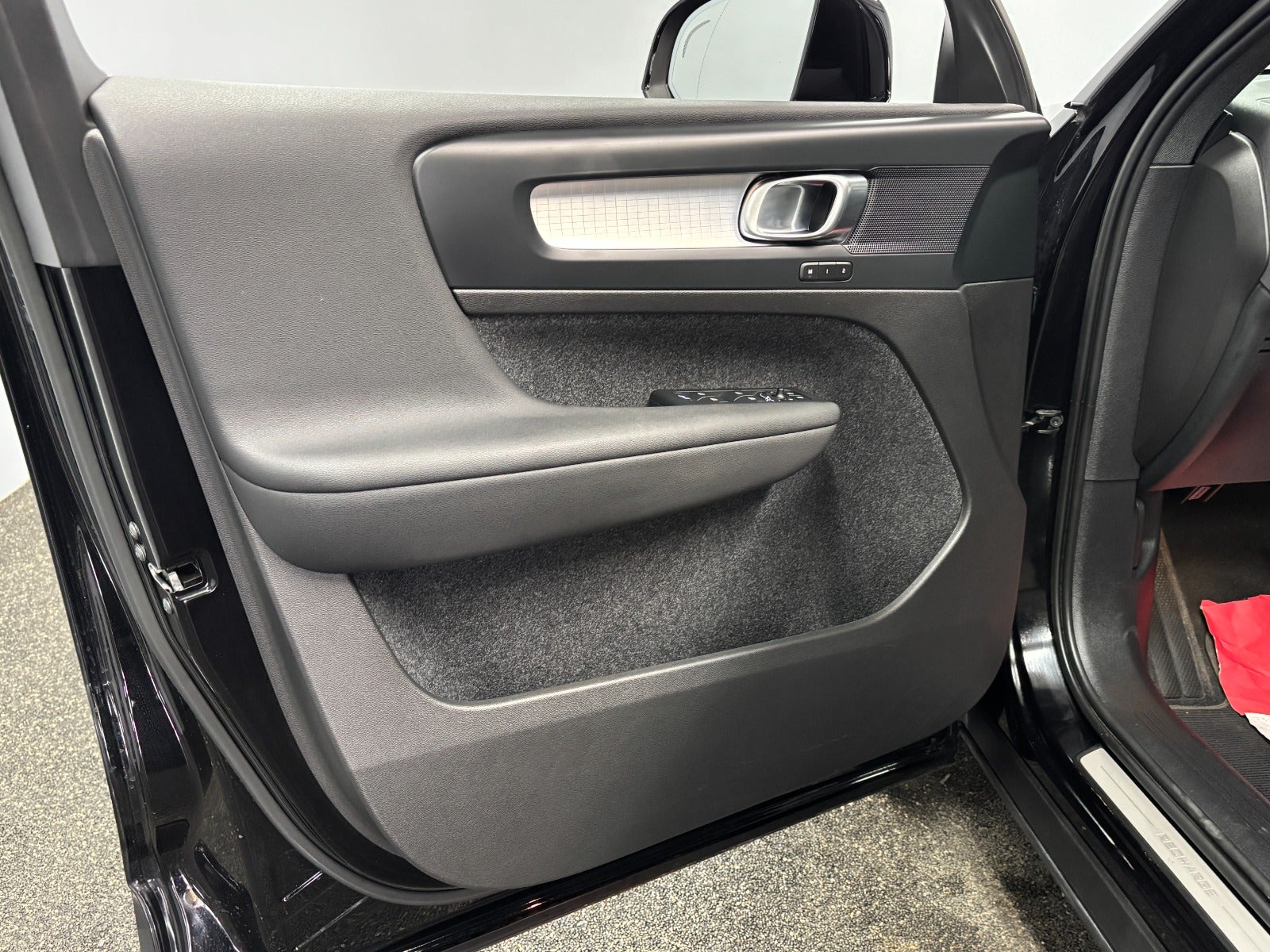 Billede af Volvo XC40 1,5 T4 ReCharge Plus Dark aut.