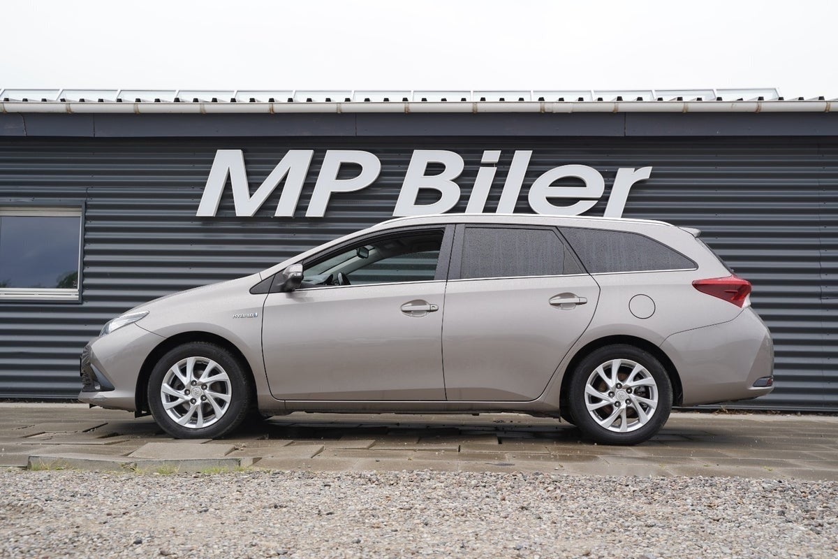 Billede af Toyota Auris 1,8 Hybrid H2 Touring Sports CVT