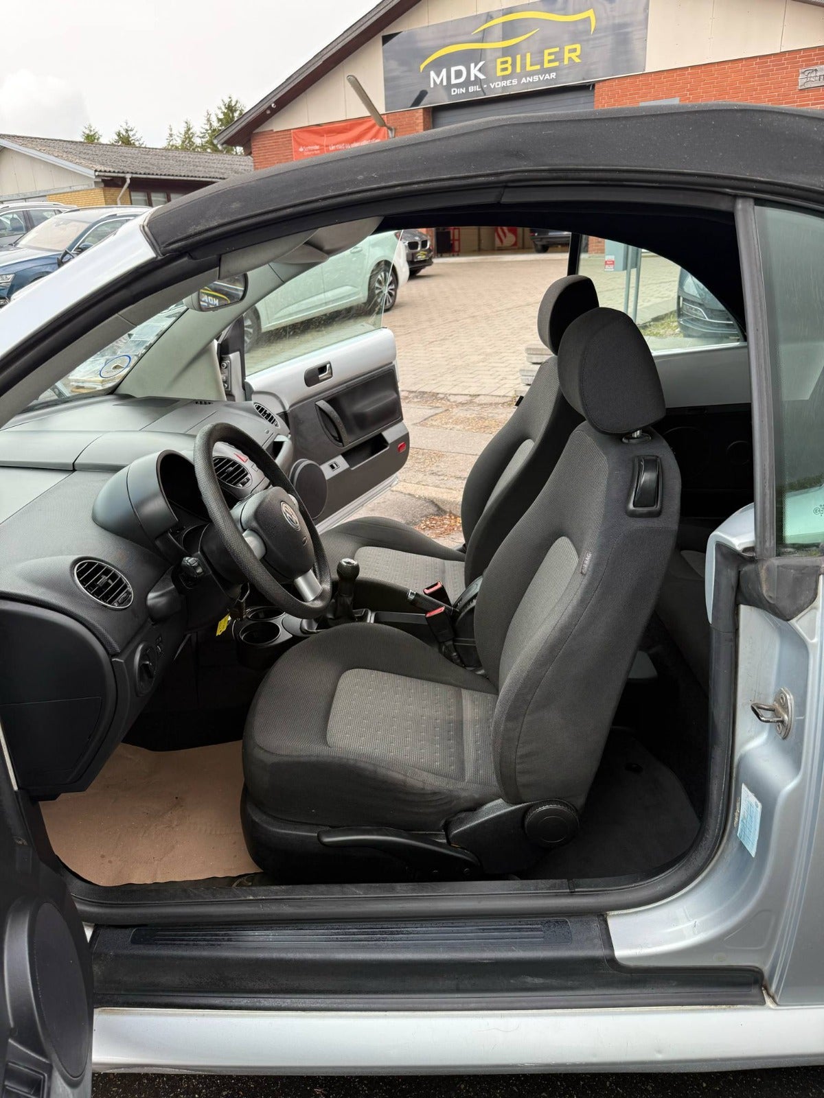 Billede af VW New Beetle 1,6 Highline Cabriolet