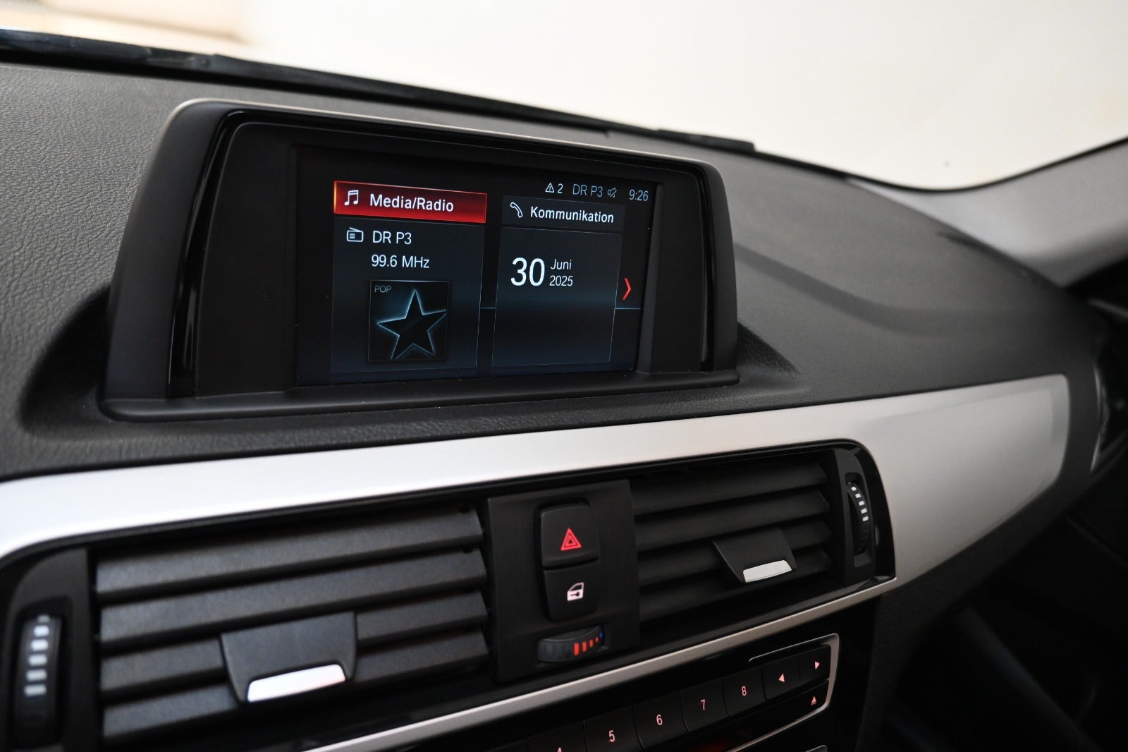 BMW 118i Connected aut.