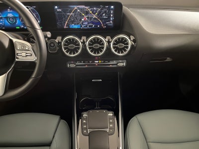 Mercedes EQA250 Progressive Van