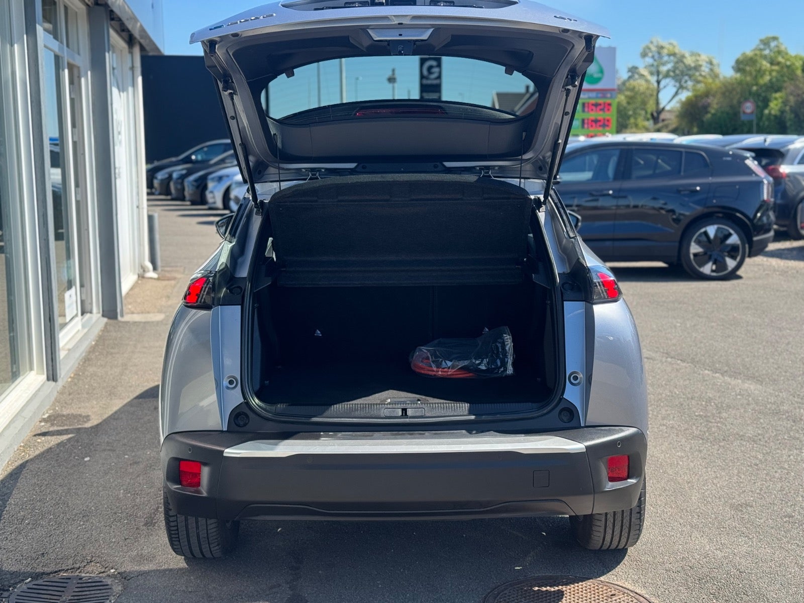 Billede af Peugeot e-2008 50 GT