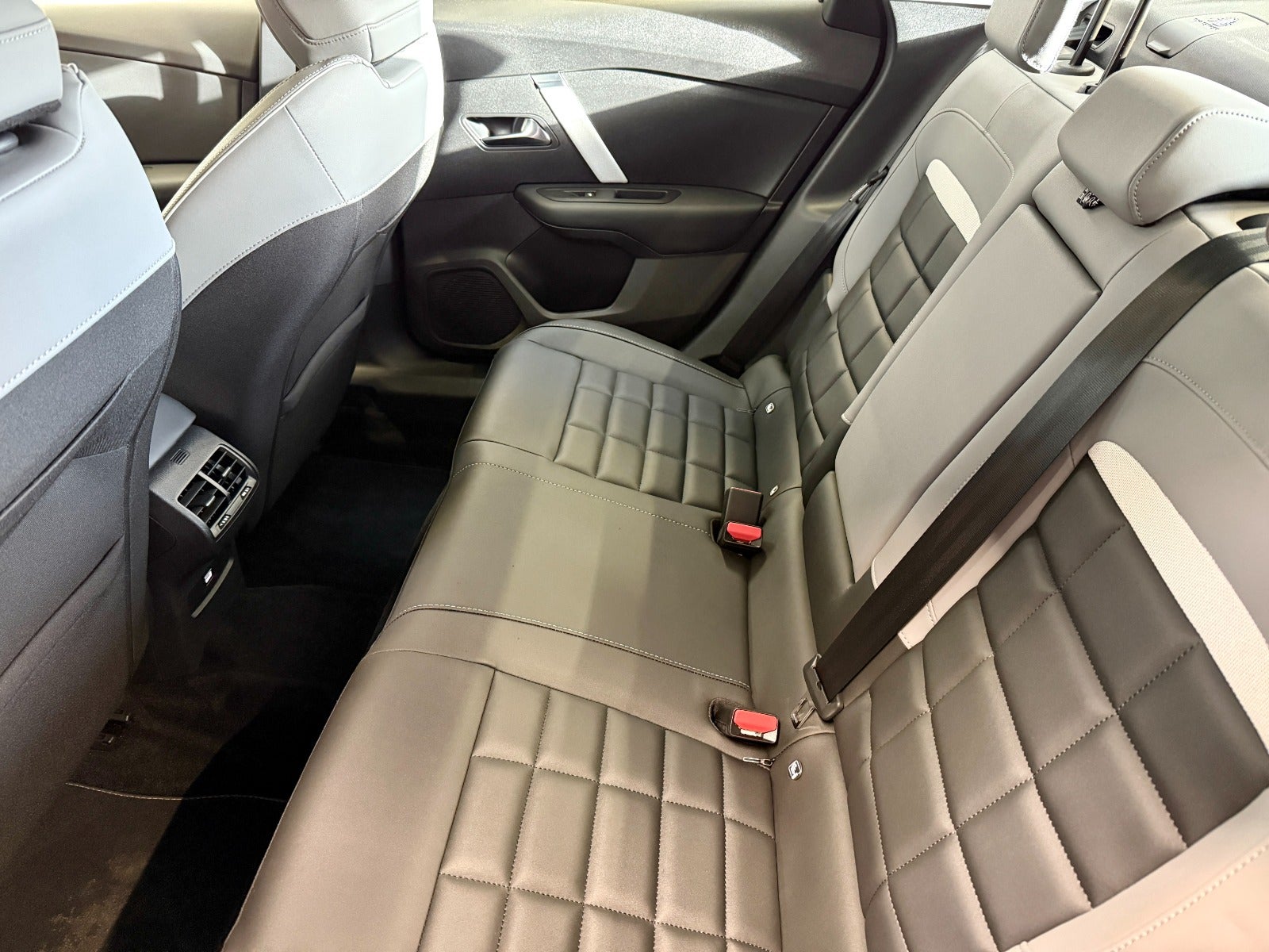 Billede af Citroën ë-C4 X 54 Max