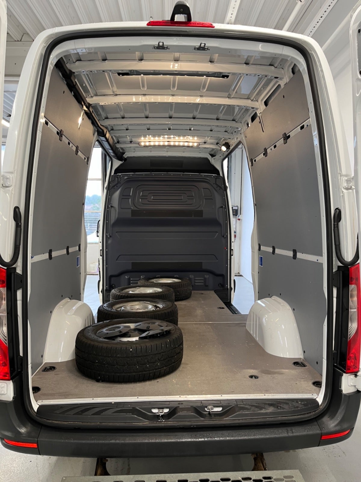 Billede af Mercedes Sprinter 317 2,0 CDi A2 Kassevogn aut. RWD