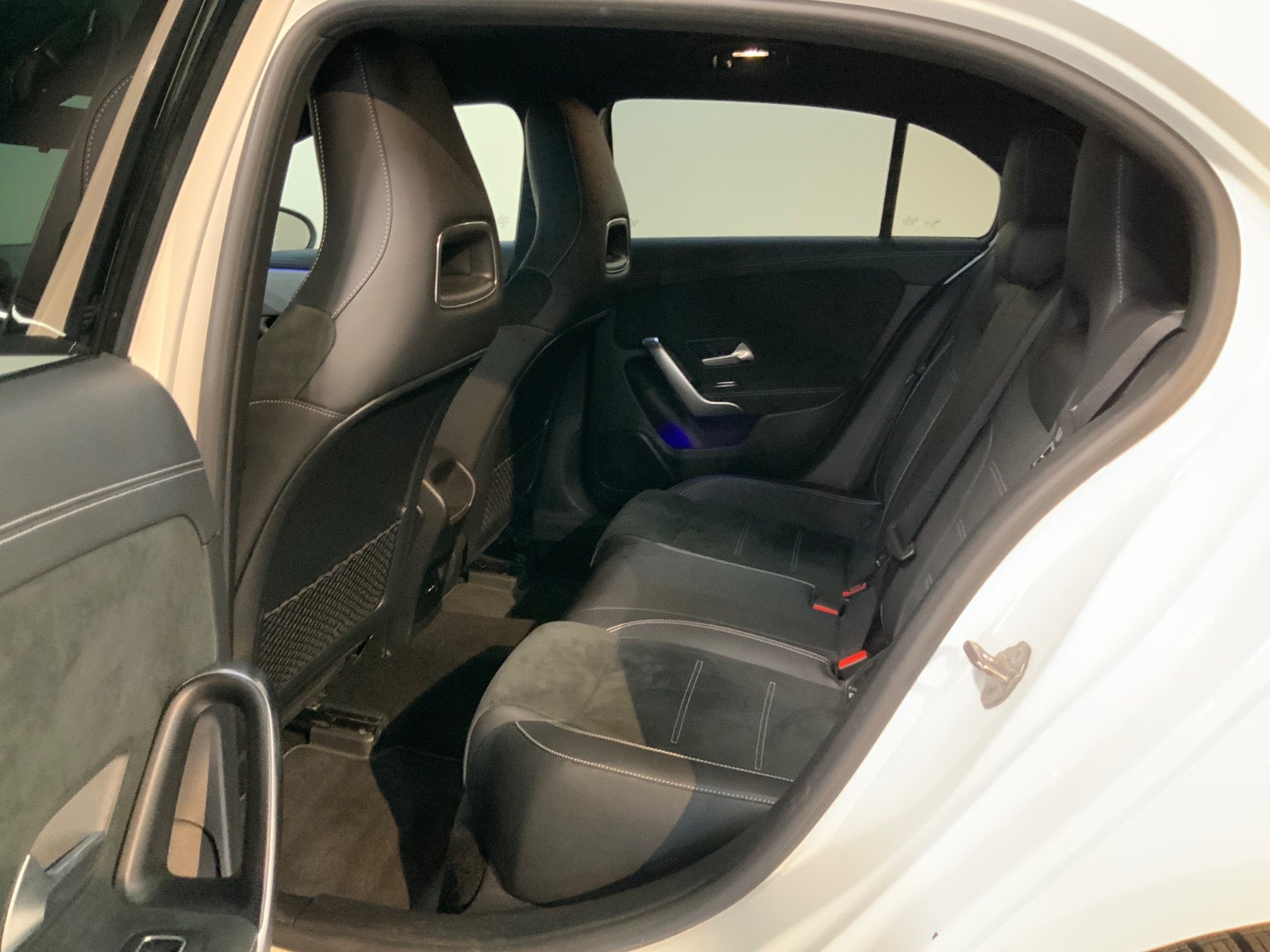 Mercedes-Benz A 250 e (8/8)