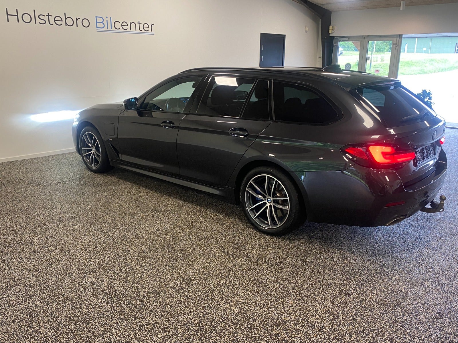 BMW 530e 2021