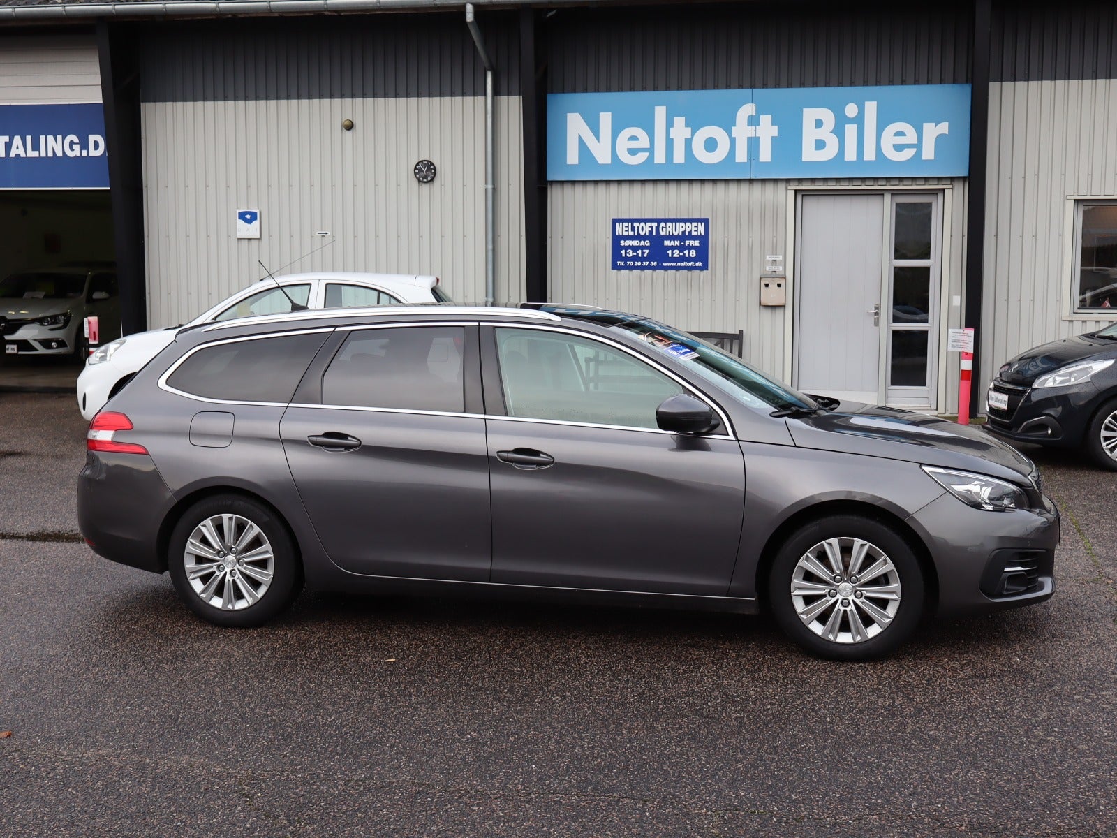 Peugeot 308 1,2 PureTech 130 Selection Sky SW