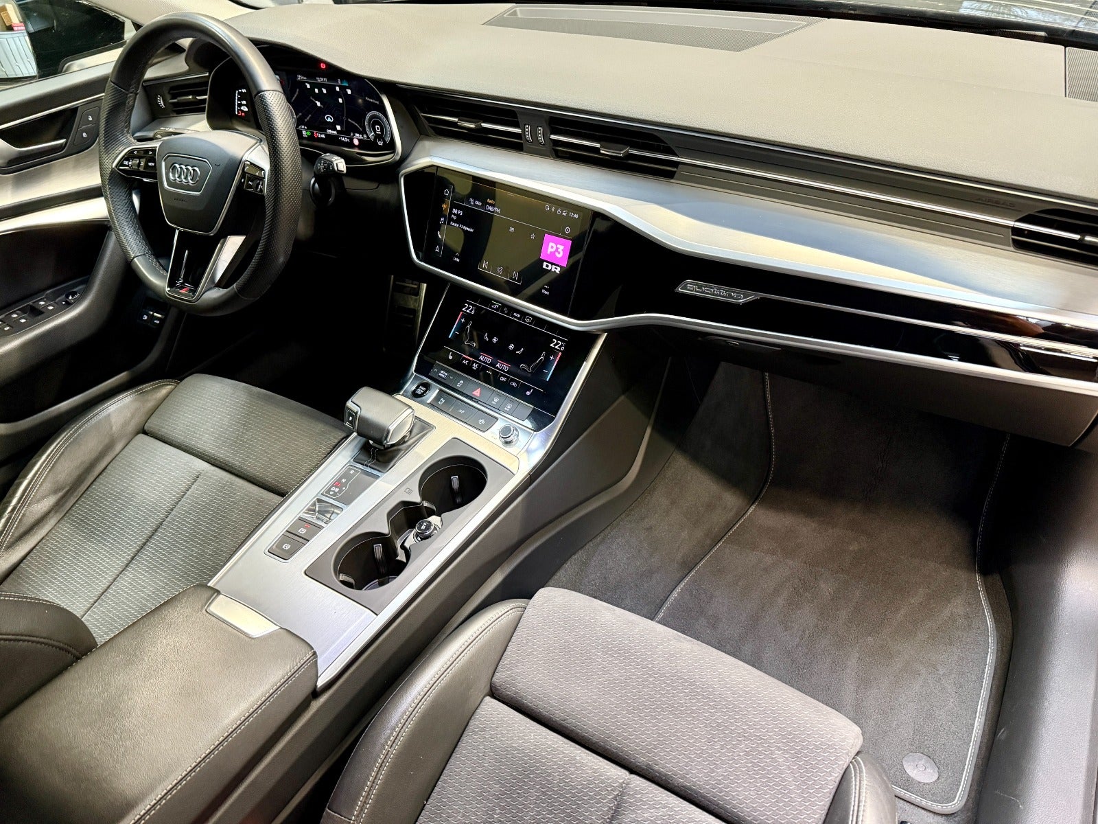 Billede af Audi A6 55 TFSi e Sport Prestige Avant quattro S-tr.