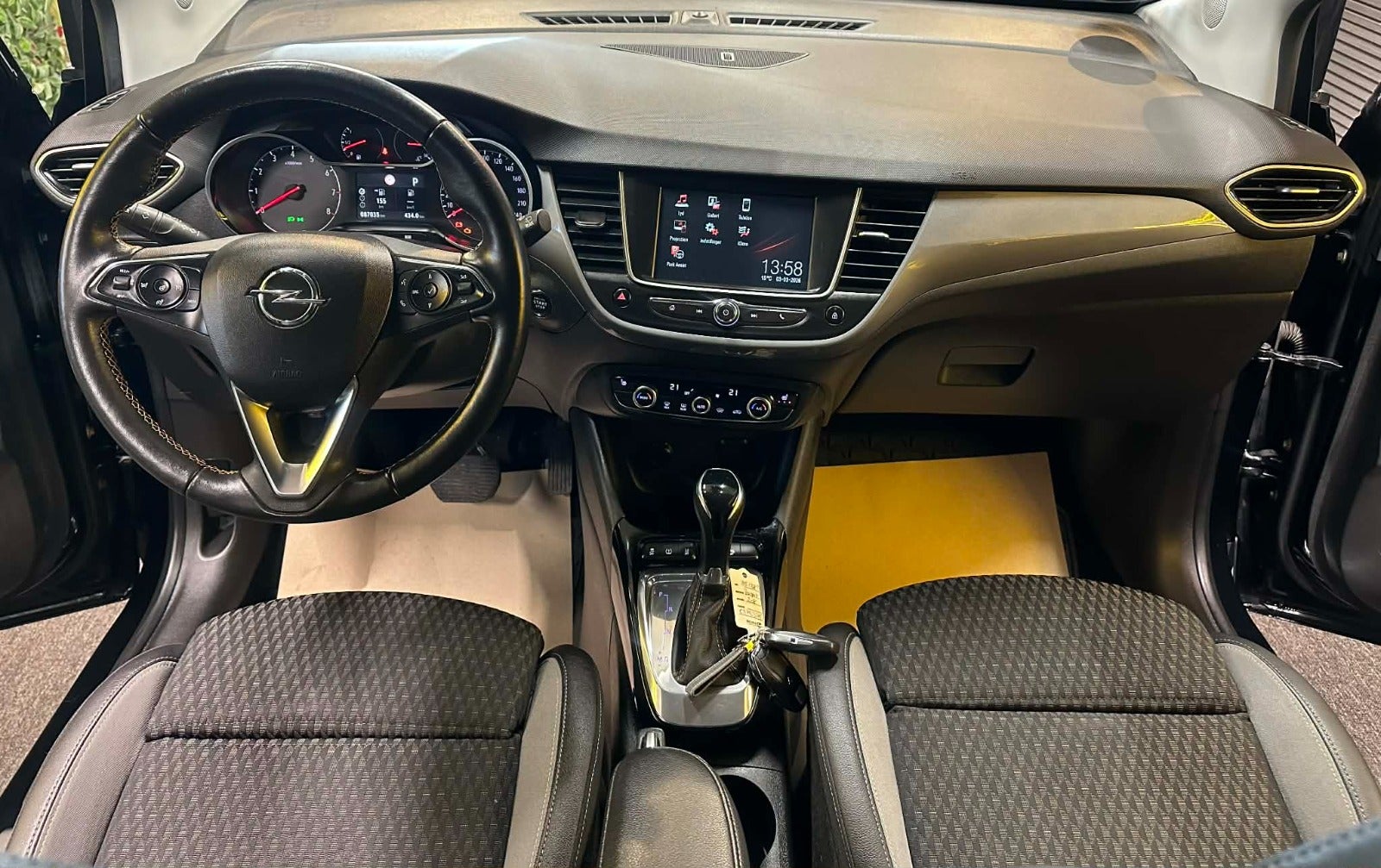 Billede af Opel Crossland X 1,2 T 130 Elegance aut.