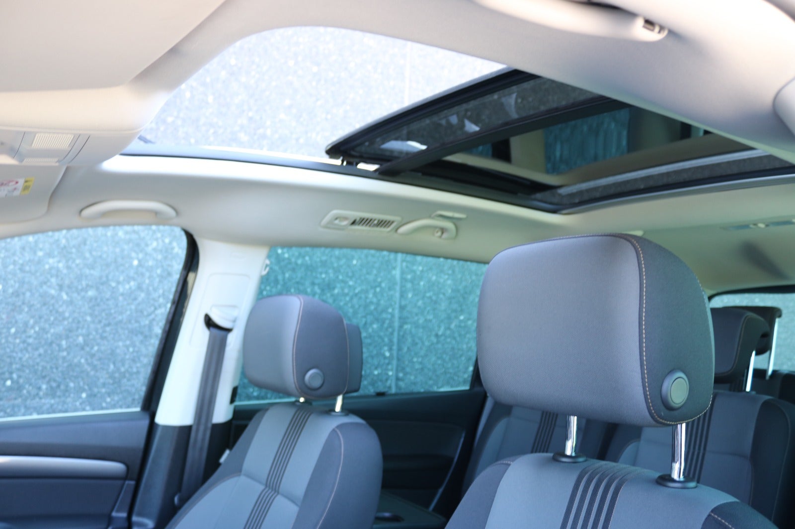 VW Sharan TDi 150 Comfortline DSG 7prs
