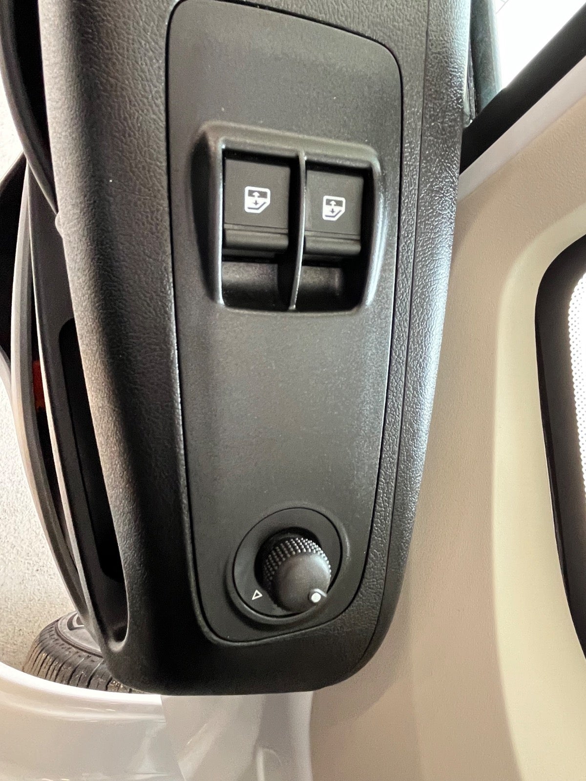 Billede af Peugeot Boxer 335 2,2 BlueHDi 140 L3 Premium EAT8