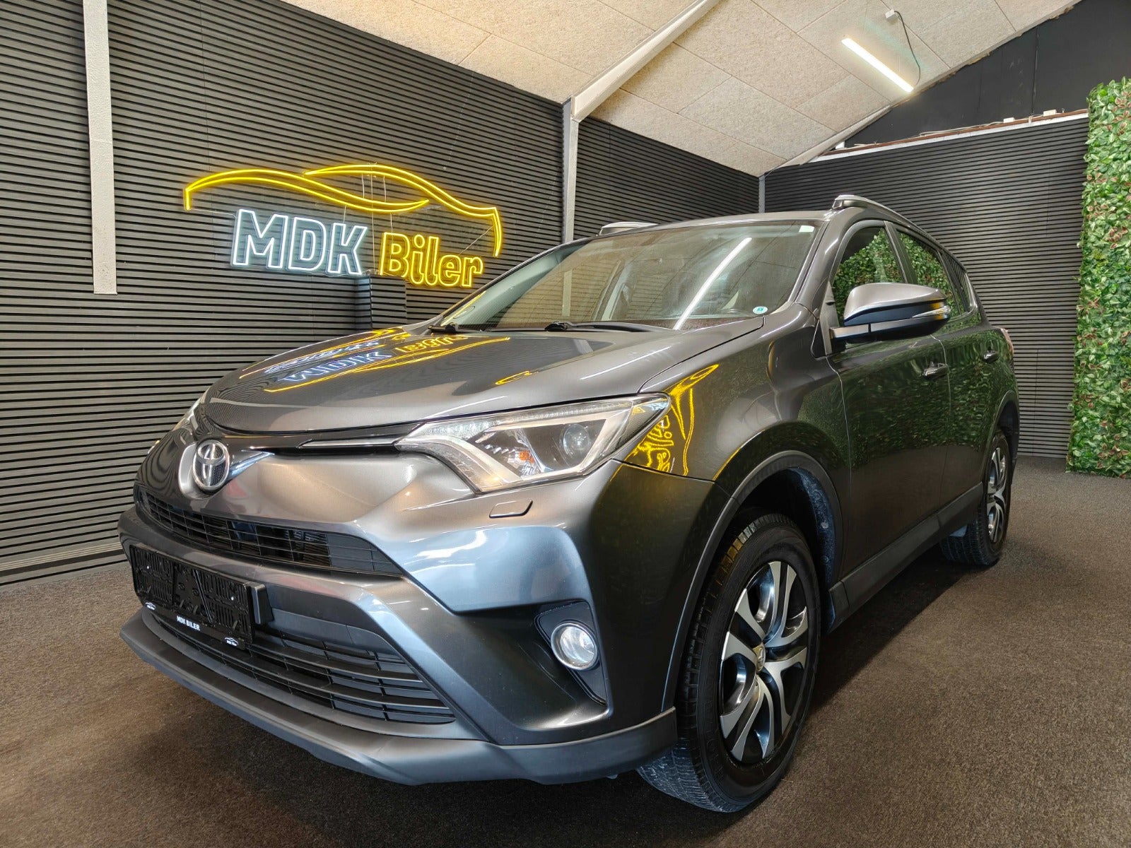 Billede af Toyota RAV4 2,0 D-4D T2+ Van