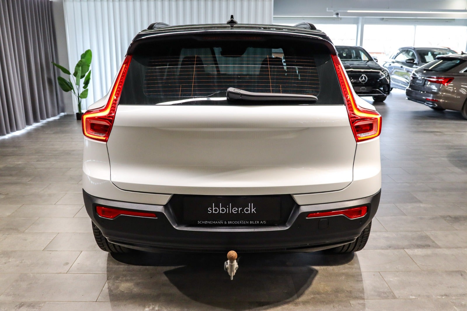 Billede af Volvo XC40 1,5 T5 ReCharge R-Design aut. Van
