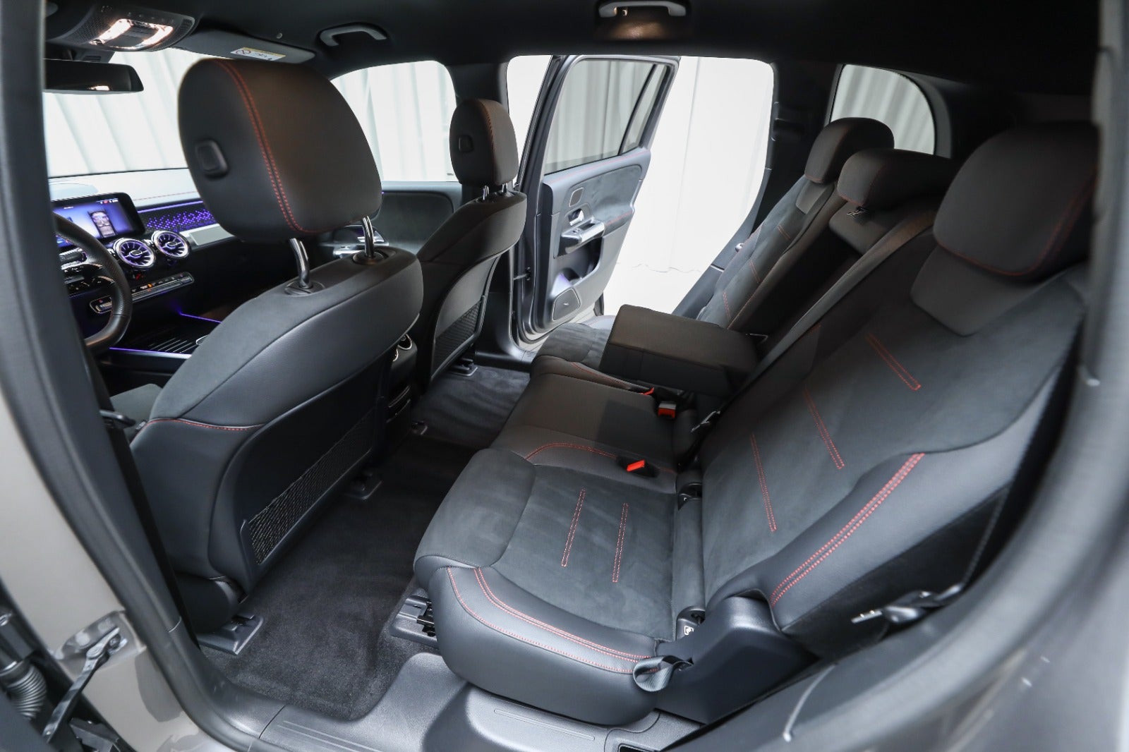 Mercedes-Benz EQB 250+ (5/8)