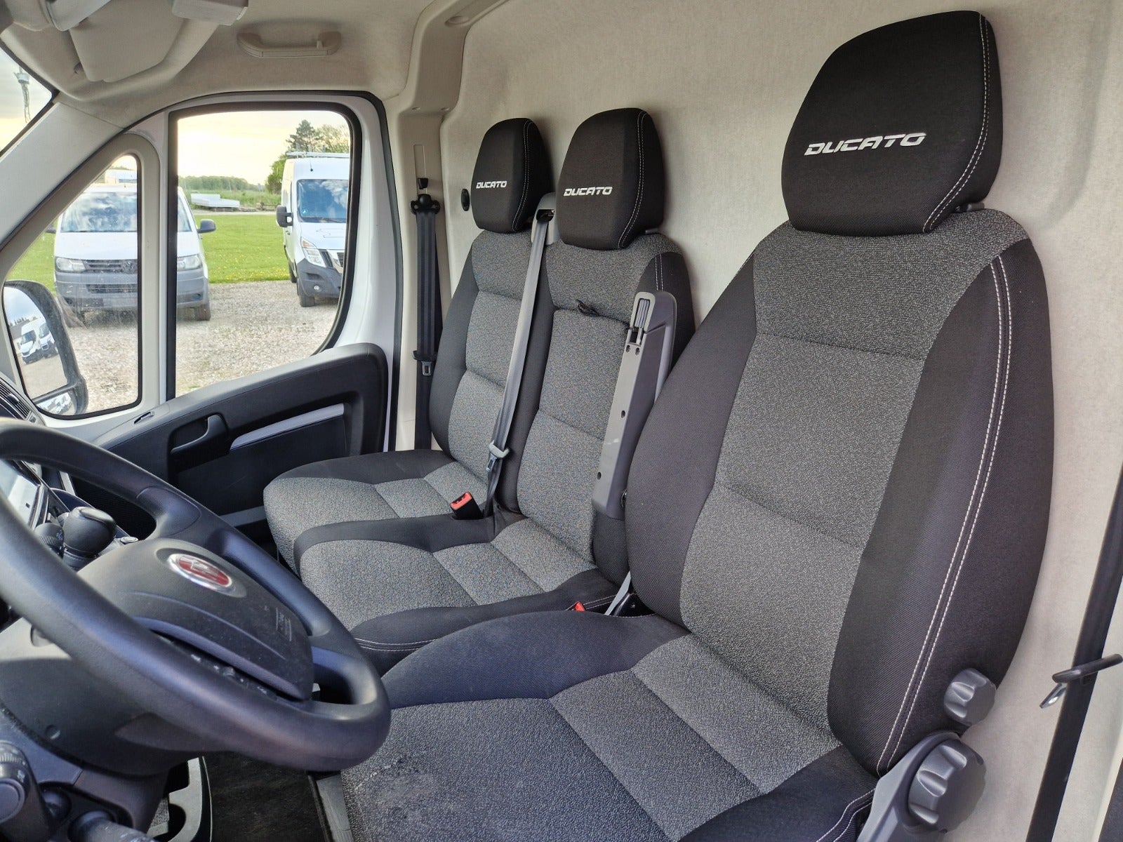 Billede af Fiat Ducato 35 Maxi 2,2 MJT 160 Kassevogn L3H2 aut.