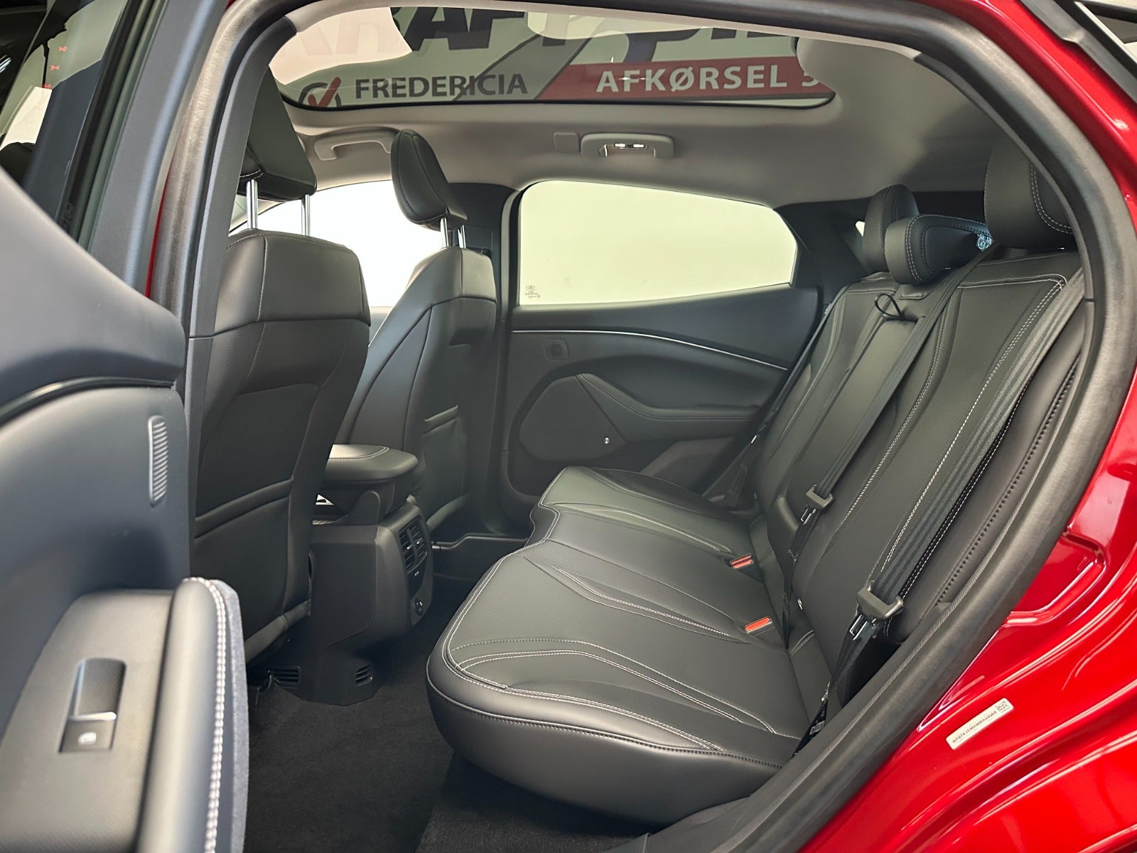 Billede af Ford Mustang Mach-E 75 Premium Standard Range