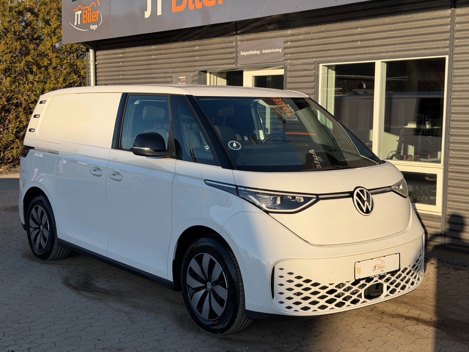 VW ID.Buzz Cargo Pro+