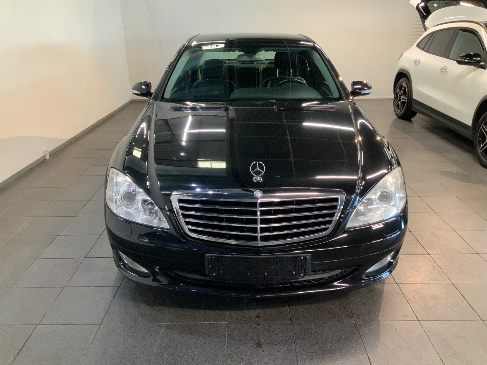 Mercedes-Benz S 350 (2/8)