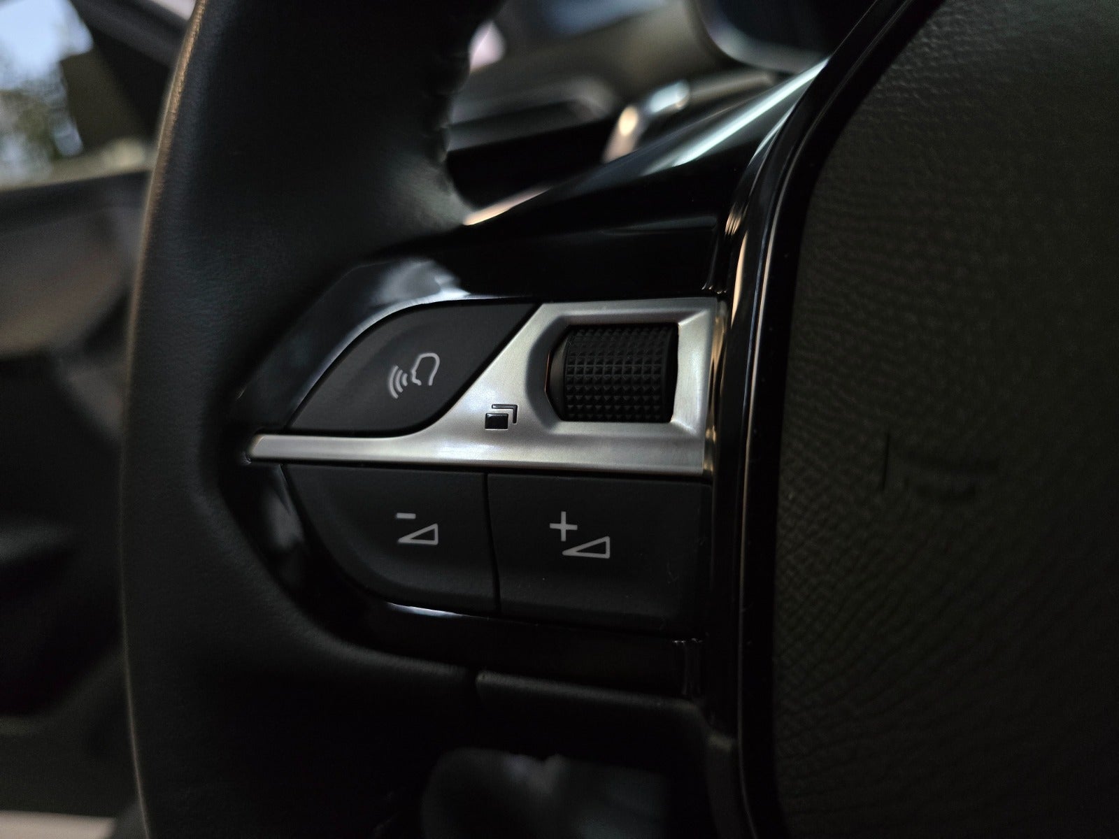 Billede af Peugeot 208 1,2 PureTech 100 Allure EAT8