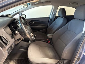 Kia Rio CVVT Attraction